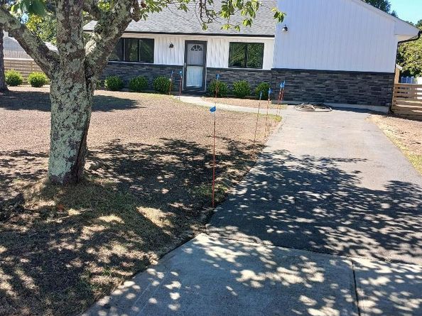 4 Mercury Avenue, East Patchogue NY 11772