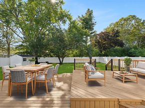 36 Flintridge Drive, Holbrook NY 11741