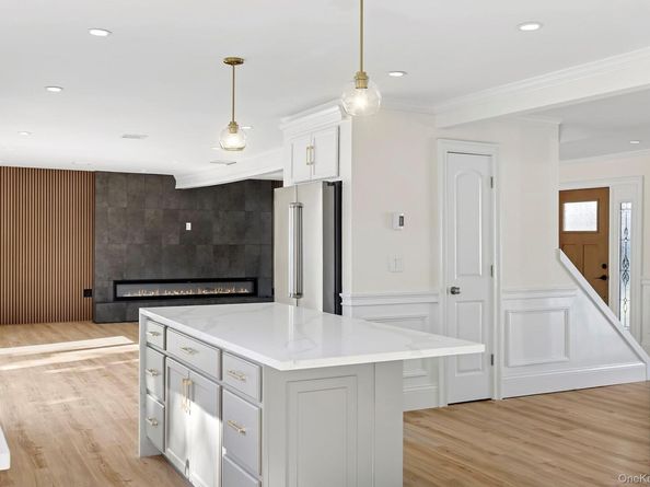 36 Flintridge Drive, Holbrook NY 11741