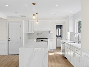36 Flintridge Drive, Holbrook NY 11741