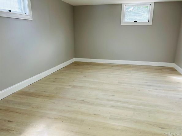792 Glendale Road, West Babylon NY 11735
