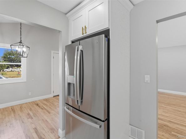 792 Glendale Road, West Babylon NY 11735