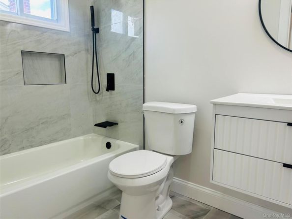 792 Glendale Road, West Babylon NY 11735