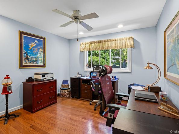 3 Five Acre Court, Smithtown NY 11787
