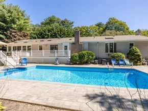 3 Five Acre Court, Smithtown NY 11787