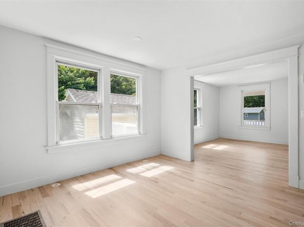 324 Tuxedo Place, Hawthorne NY 10532