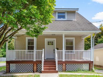 324 Tuxedo Place
