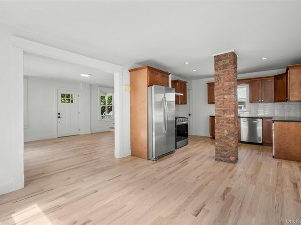 324 Tuxedo Place, Hawthorne NY 10532
