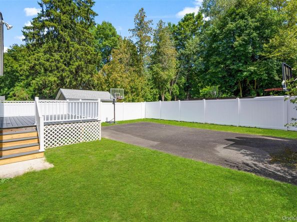 324 Tuxedo Place, Hawthorne NY 10532