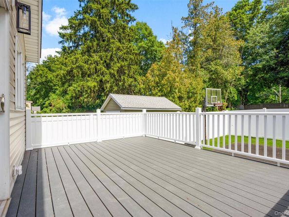 324 Tuxedo Place, Hawthorne NY 10532