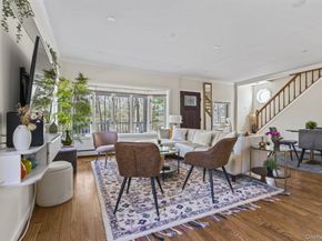 32 Giant Oak Road, Ridge NY 11961