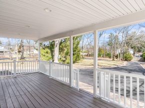 32 Giant Oak Road, Ridge NY 11961