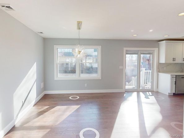 6 Lafayette Drive, Shirley NY 11967