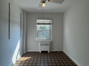 1124 E 213th Street, Bronx NY 10469