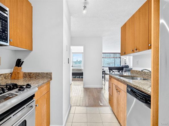 2287 Johnson Avenue 10B, Bronx NY 10463