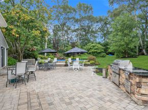 87 Teed Street, South Huntington NY 11746