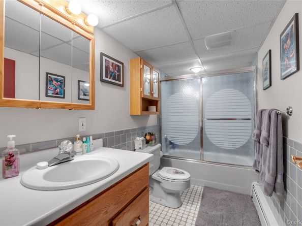 87 Teed Street, South Huntington NY 11746