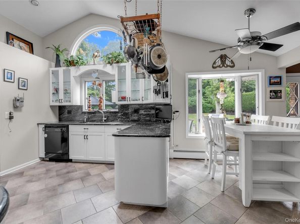 87 Teed Street, South Huntington NY 11746