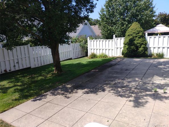 11 Ethan Circle, Middle Island NY 11953
