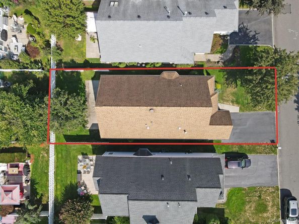 11 Ethan Circle, Middle Island NY 11953