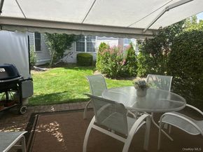 423 Florencia Place, Melville NY 11747