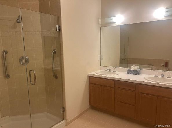 423 Florencia Place, Melville NY 11747