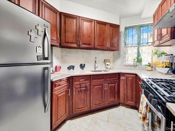 1595 Metropolitan Avenue 7D, Bronx NY 10462