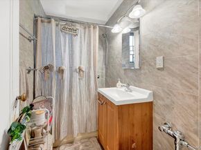 1595 Metropolitan Avenue 7D, Bronx NY 10462