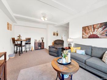 1595 Metropolitan Avenue