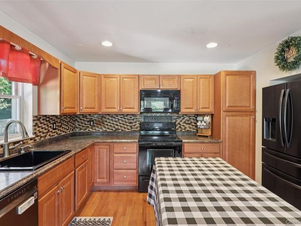 205 Crystal Brook Hollow Road, Port Jefferson Station NY 11776