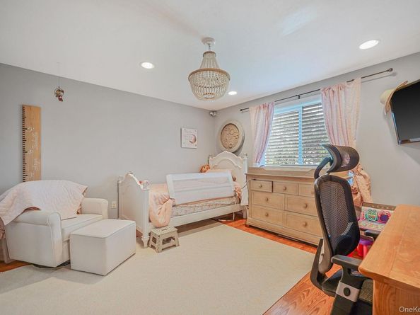 3538 Gibbs Road, Coram NY 11727