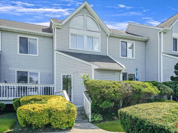 3538 Gibbs Road, Coram NY 11727