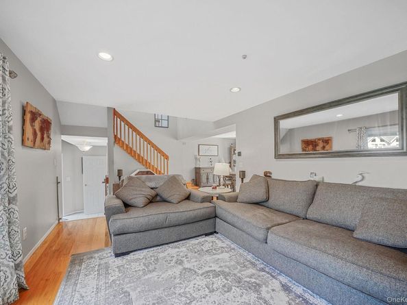 3538 Gibbs Road, Coram NY 11727