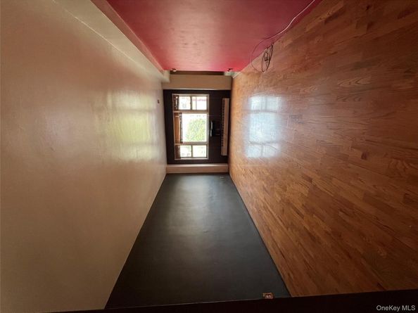 89-15 Parsons Boulevard 7D, Jamaica NY 11432