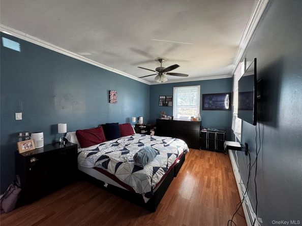 16 Beach Avenue, Copiague NY 11726