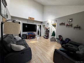 16 Beach Avenue, Copiague NY 11726