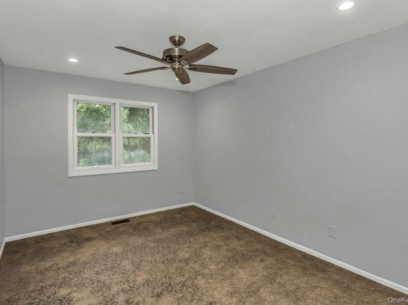 159 Alicia Drive, North Babylon NY 11703