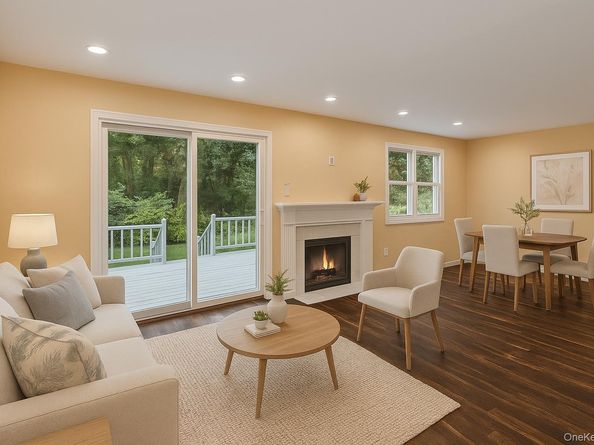 159 Alicia Drive, North Babylon NY 11703