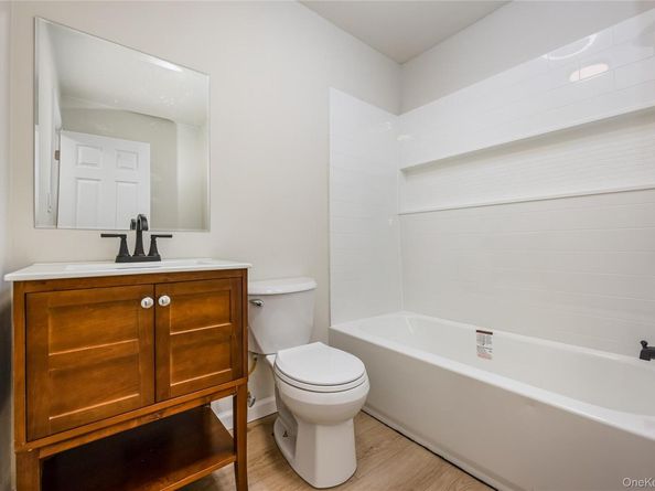 101 Crestwood Drive, Shirley NY 11967