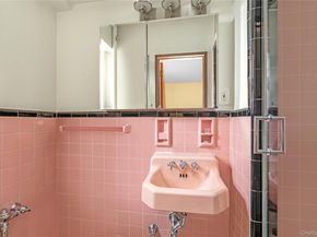 79-10 34th Avenue 7X, Jackson Heights NY 11372