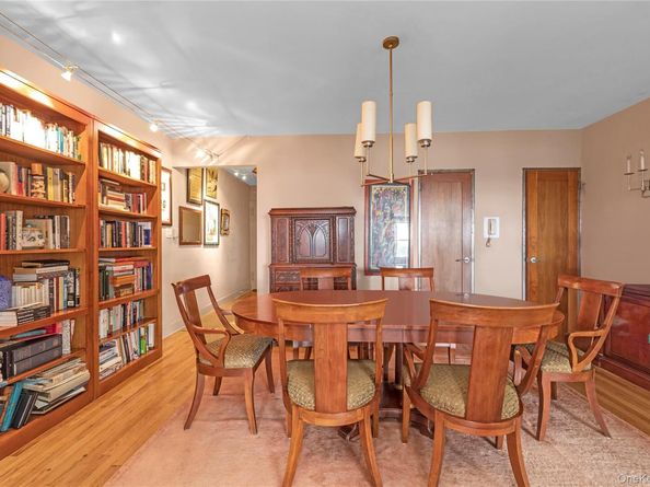 79-10 34th Avenue 7X, Jackson Heights NY 11372