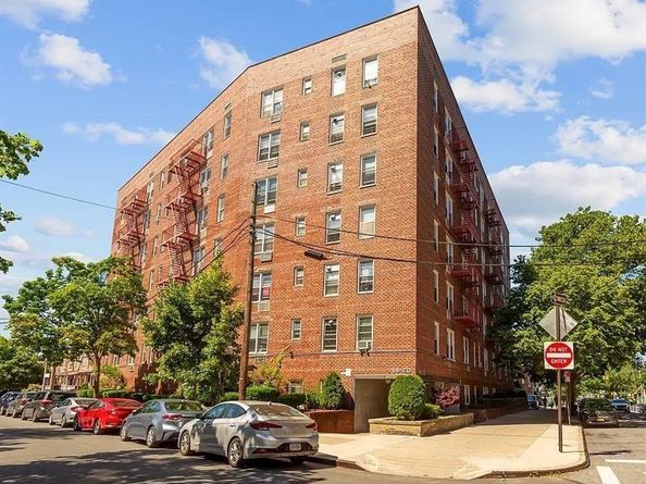 8420 51st Avenue 2E, Elmhurst NY 11373