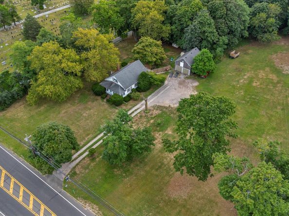653 Main Road, Aquebogue NY 11931