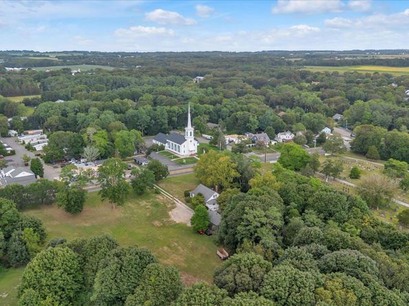 653 Main Road, Aquebogue NY 11931