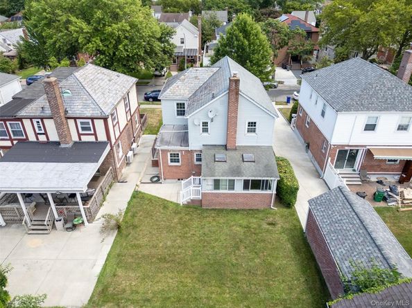 7548 195th Street, Fresh Meadows NY 11366