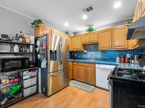 617 Lake Court 617, Middle Island NY 11953