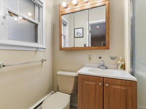 32 Middle Lane, Jericho NY 11753