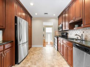 32 Middle Lane, Jericho NY 11753