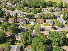 32 Middle Lane, Jericho NY 11753