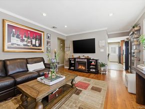 10 Darnley Place, Huntington Station NY 11746